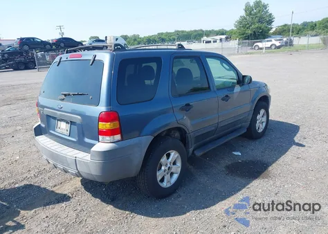 2005 Ford Escape Xlt из США, поврежденный, VIN 1FMYU03135KA23307